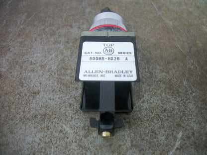 ALLEN-BRADLEY 2-POSITION MAINTAINED SELECTOR SWITCH 800MR-HX2B NOB