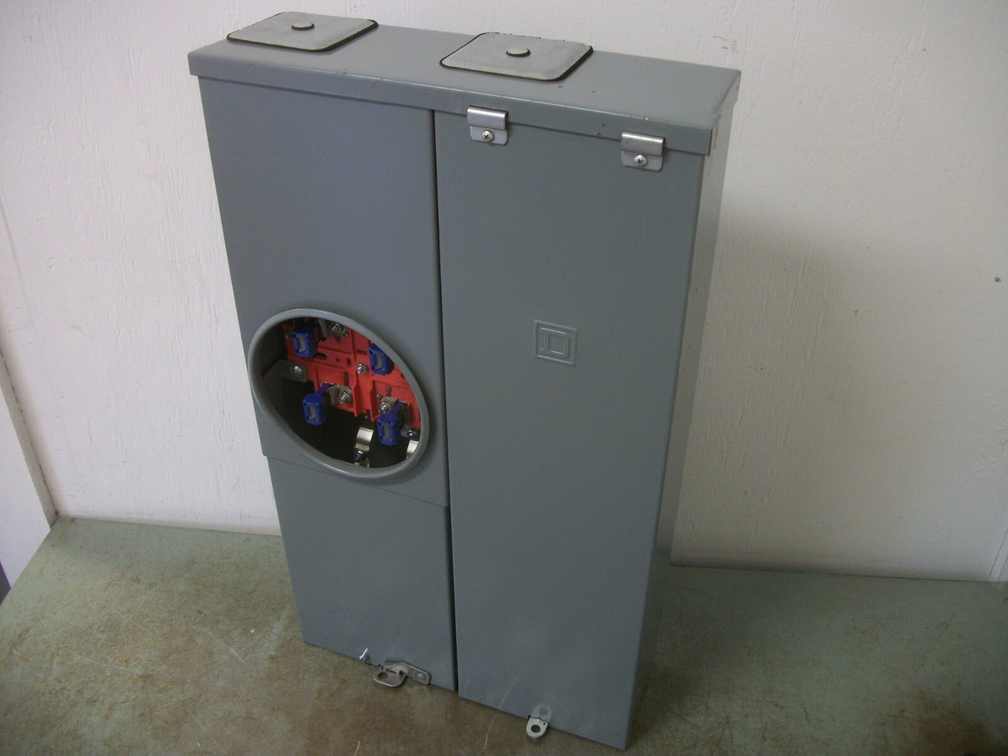 SQUARE D METER/LOAD CENTER PANELBOARD SC1624M125S 125A 120/240V 1PH 125A MAI NOB