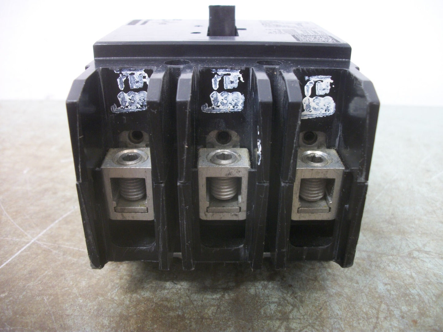 CUTLER-HAMMER GHB CIRCUIT BREAKER GHB3060 60AMP 480VOLT 3POLE NOB