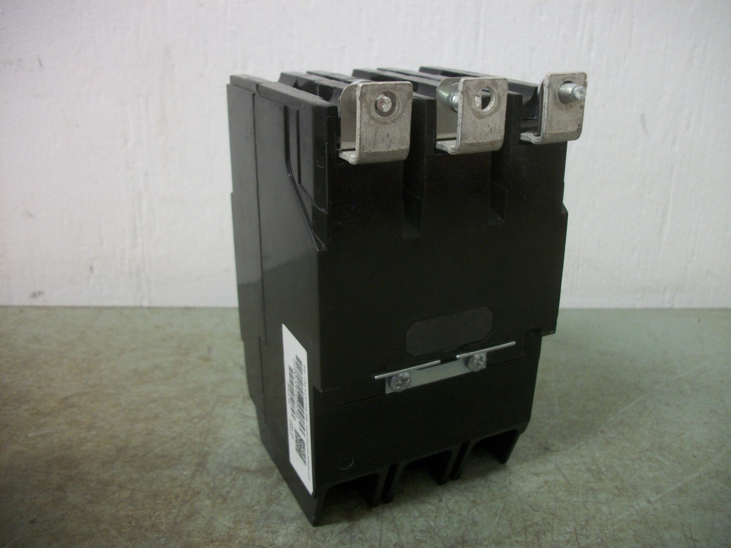 GE TEY CIRCUIT BREAKER TEY390 90AMP 480VOLT 3POLE