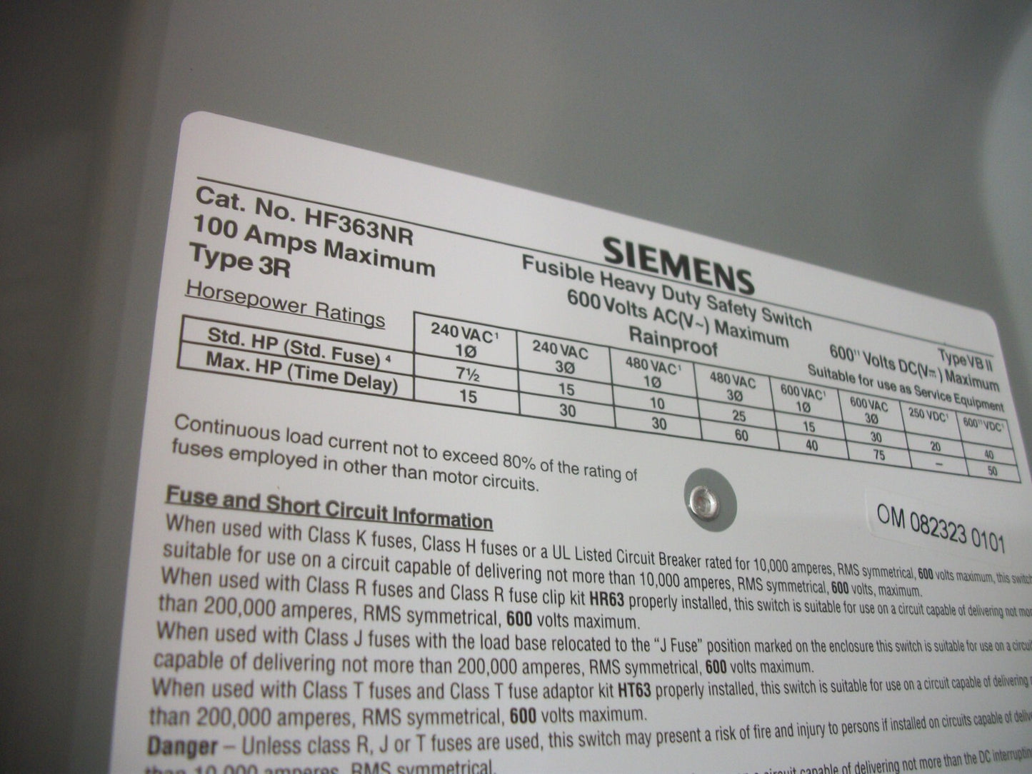 SIEMENS DISCONNECT TYPE 3R HF363NR 100AMP 600VOLT 3POLE FUSIBLE NIB