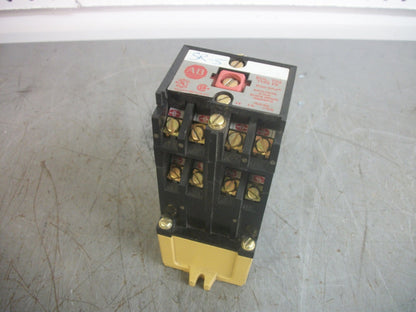 ALLEN-BRADLEY AC RELAY 700-PK800A1 120VCOIL 20AMP 600V