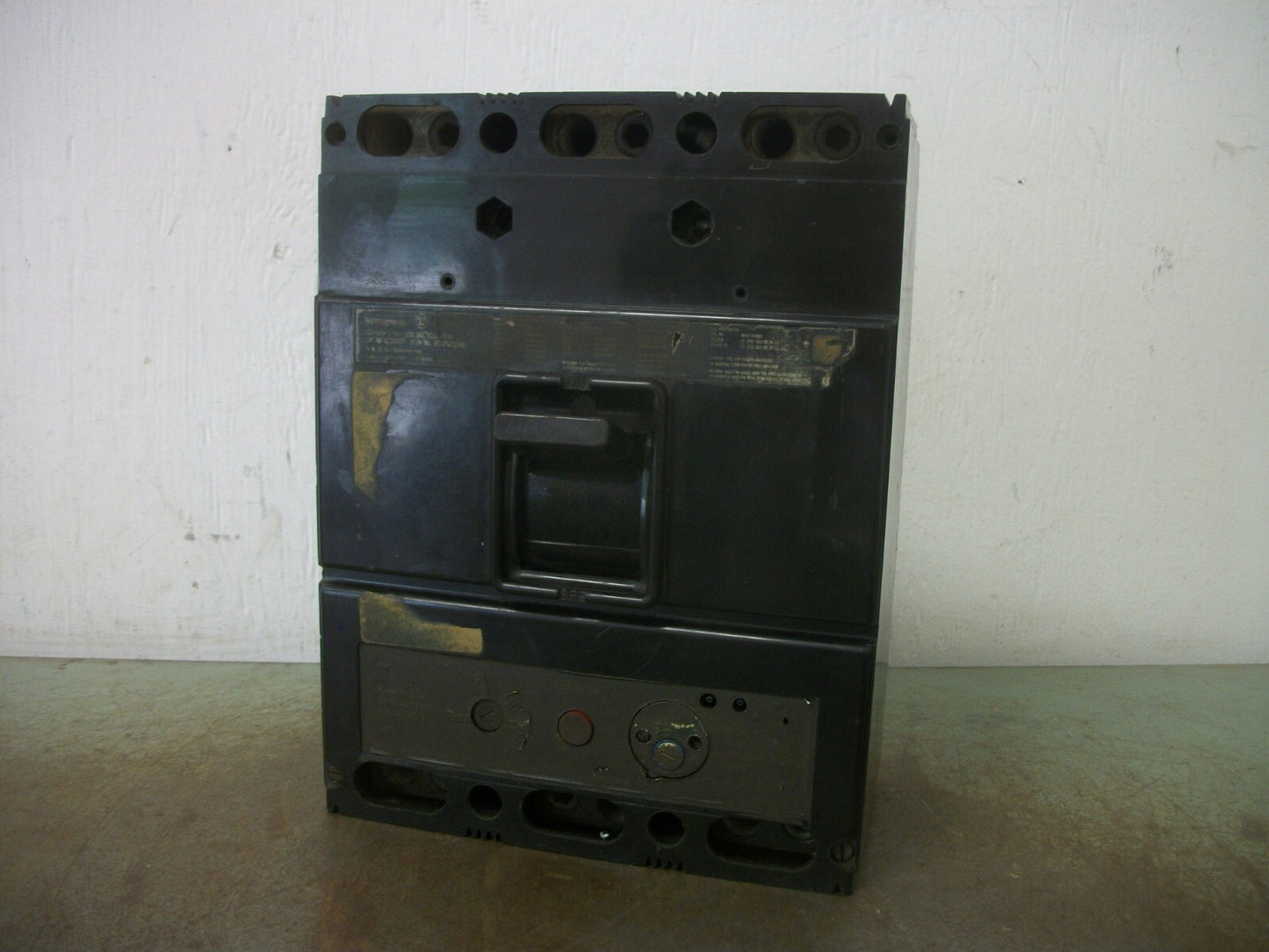 WESTINGHOUSE LC CIRCUIT BREAKER LC3600F 600AMP 600VOLT 3POLE W/500A TRIP