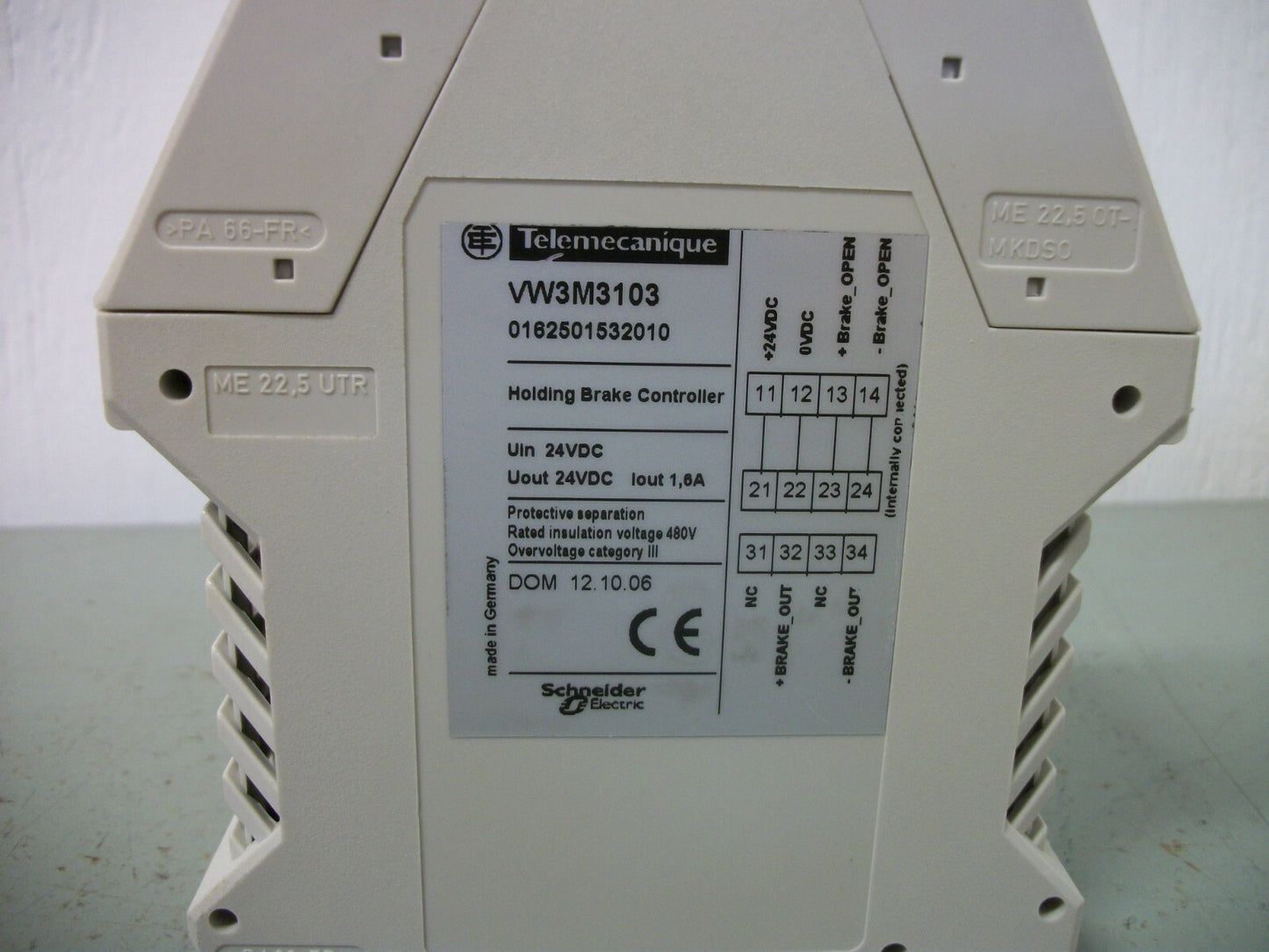 TELEMECANIQUE HOLDING BRAKE CONTROLLER VW3M3103 24VDC 1.6AMP