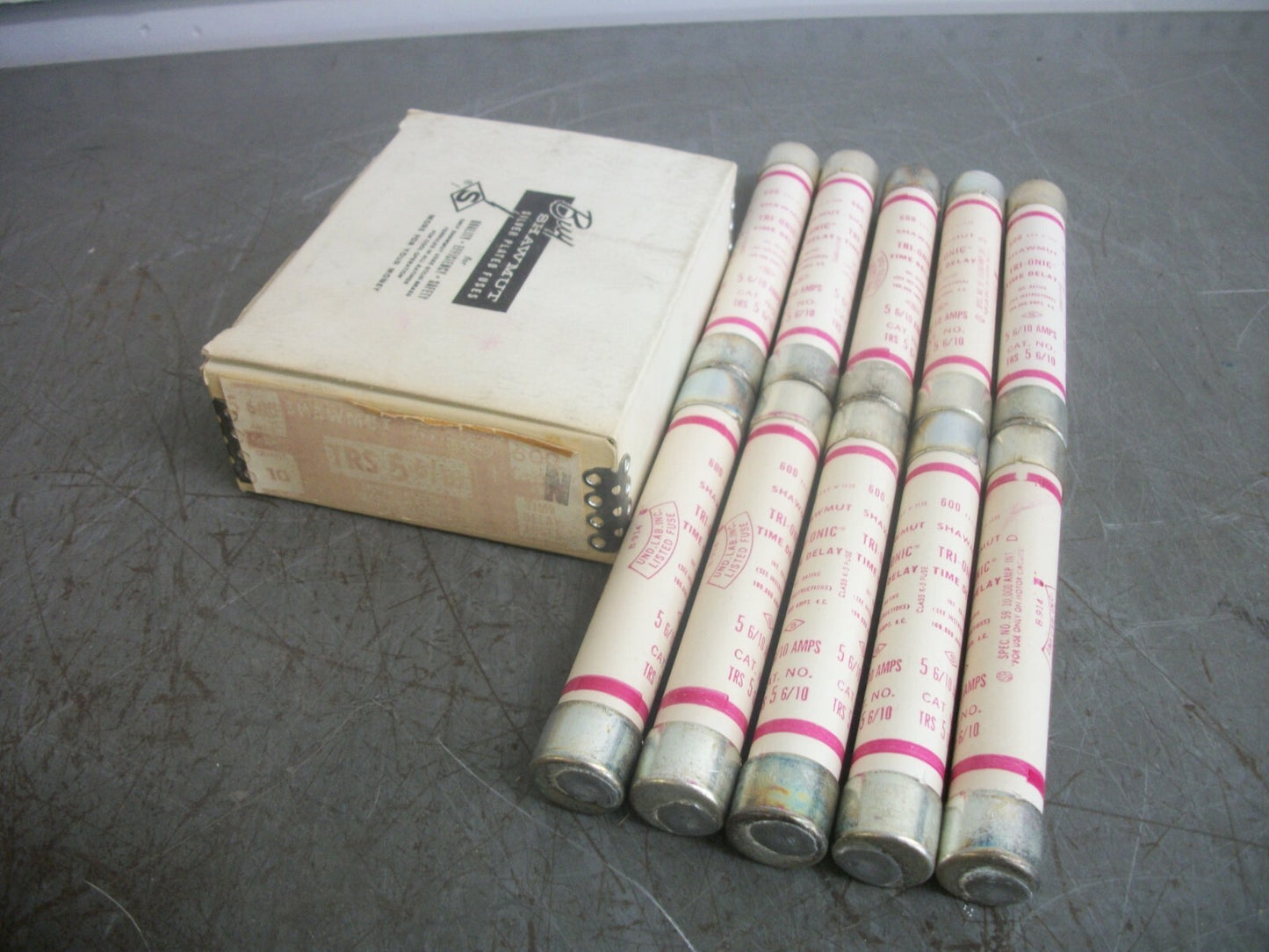 GOULD SHAWMUT BOX OF 10 TRI-ONIC FUSES TRS5-6/10 5-6/10AMP 600VOLT NIB