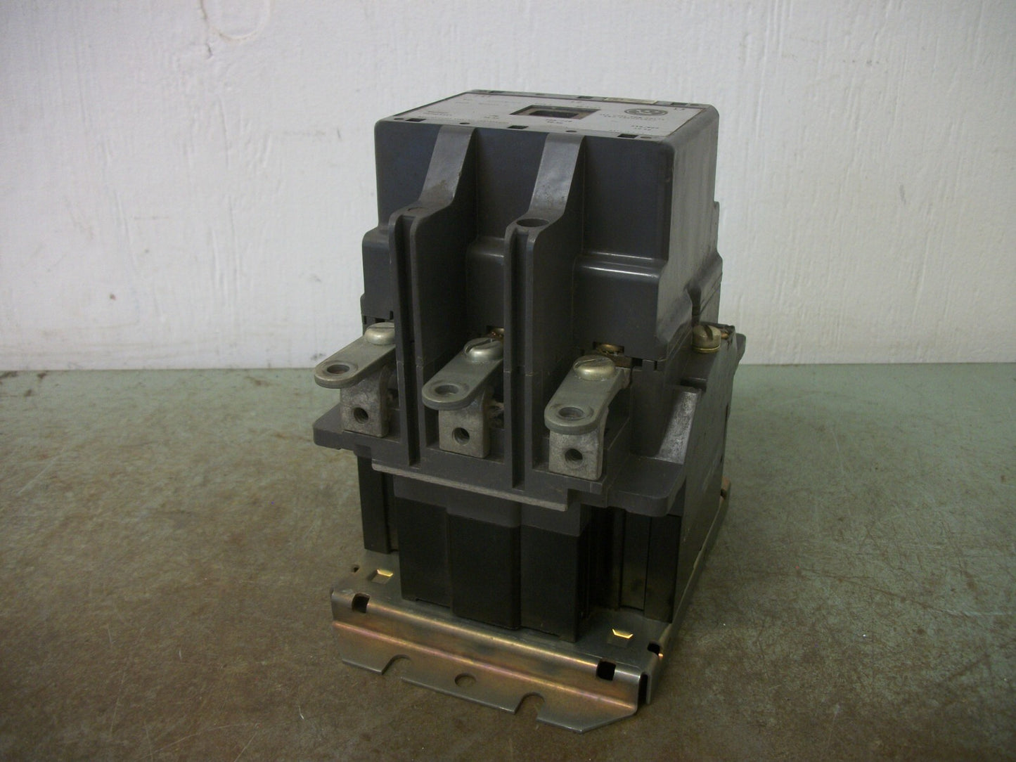 WESTINGHOUSE SIZE 3 CONTACTOR A200M3CE 90AMP 120VCOIL 3PH 600V 50HP