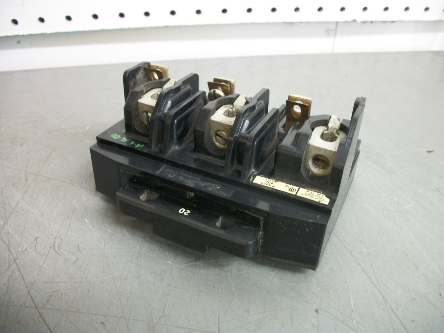 SIEMENS ITE PUSHMATIC CIRCUIT BREAKER P4320 20AMP 240VOLT 3POLE