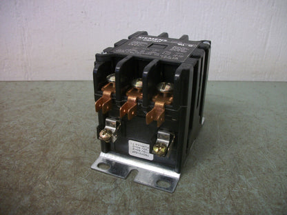 SIEMENS DEFINITE PURPOSE CONTACTOR 42BF35AF 30AMP 120VCOIL 3PH 600V 15HP