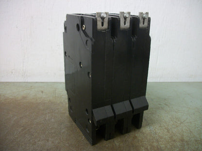 SQUARE D EDB CIRCUIT BREAKER EDB34030 30AMP 480VOLT 3POLE CHIPPED