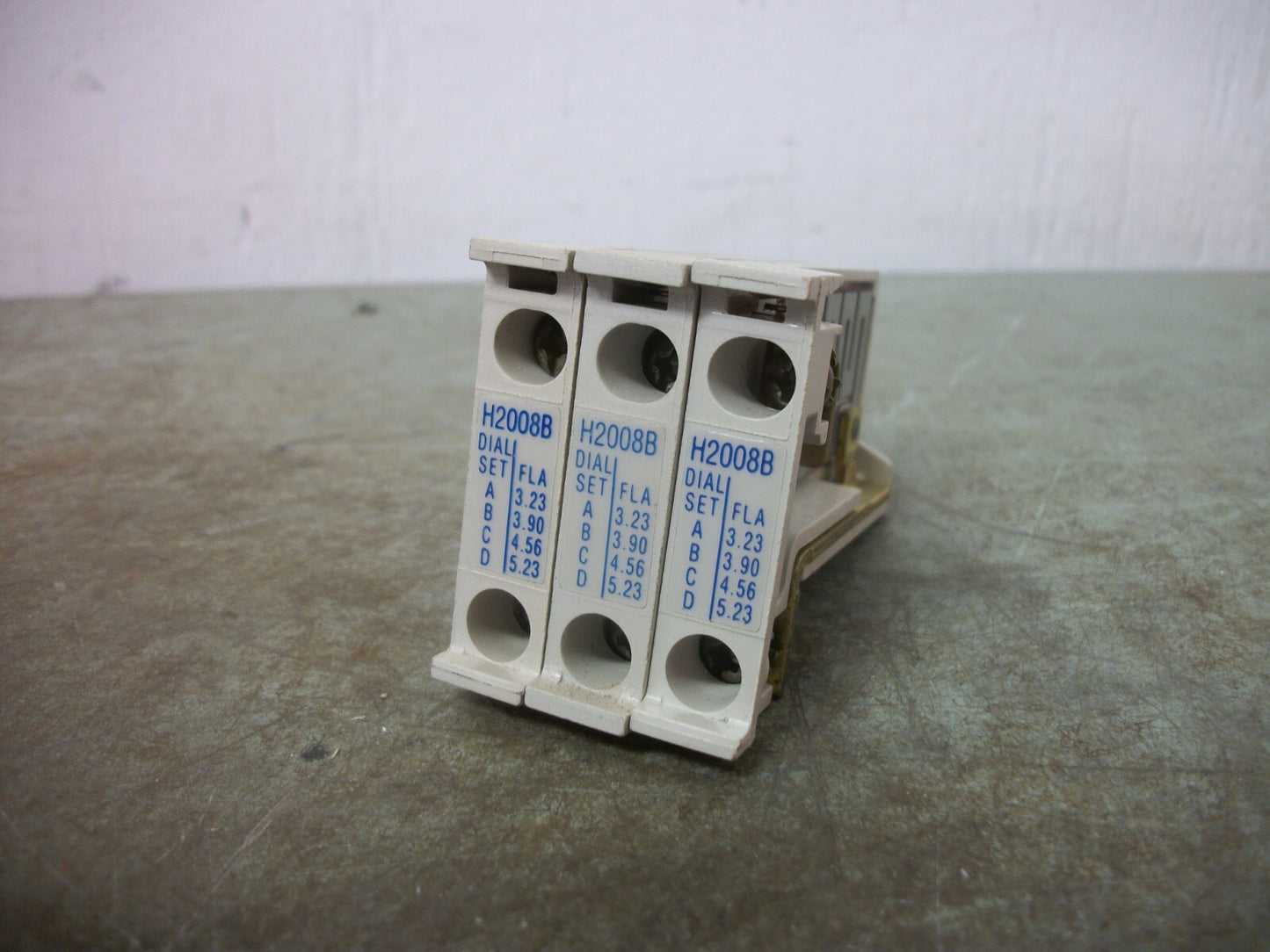 CUTLER-HAMMER LOT OF 3 FREEDOM SERIES OVERLOAD RELAY HEATERS H2008B