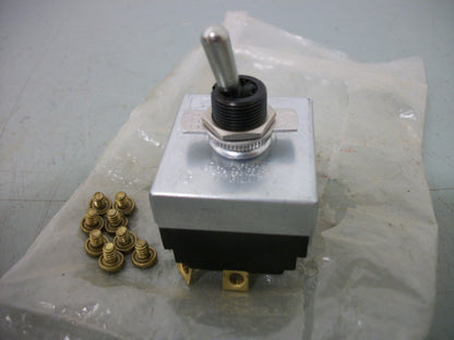 MCGILL 2-POSITION MAINTAINED TOGGLE SWITCH 0140-4004 17AMP 125-250VOLT NEW