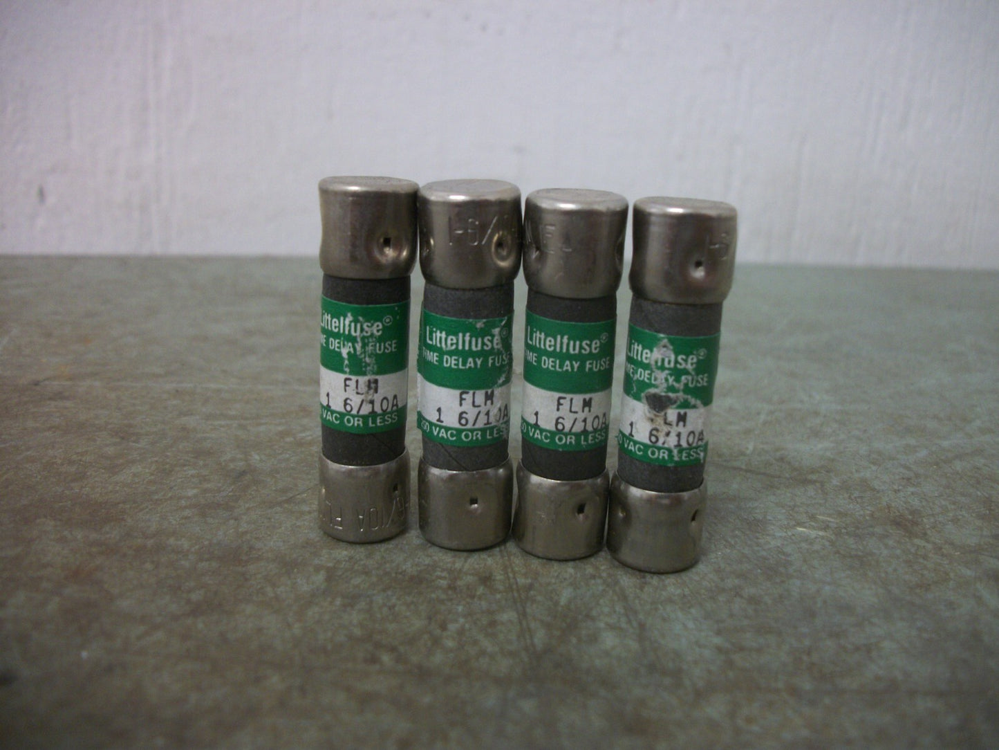 LITTELFUSE LOT OF 4 TIME DELAY FUSES FLM1-6/10 1-6/10AMP 250VOLT