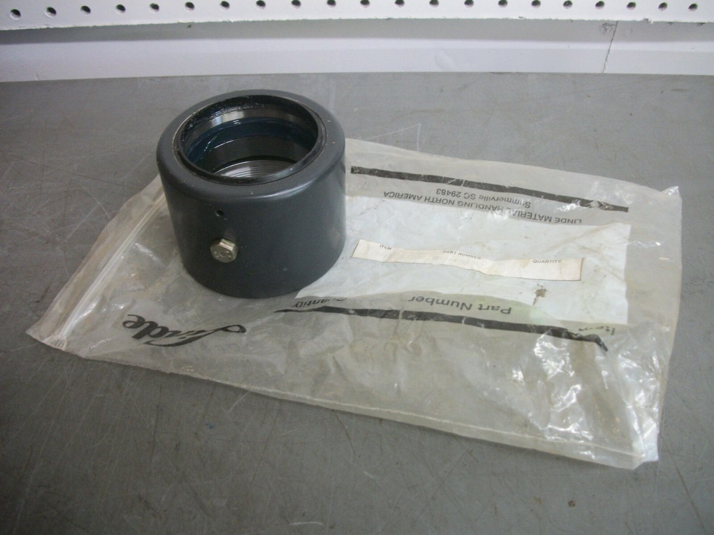 LINDE CYLINDER HEAD 51714701017 NEW