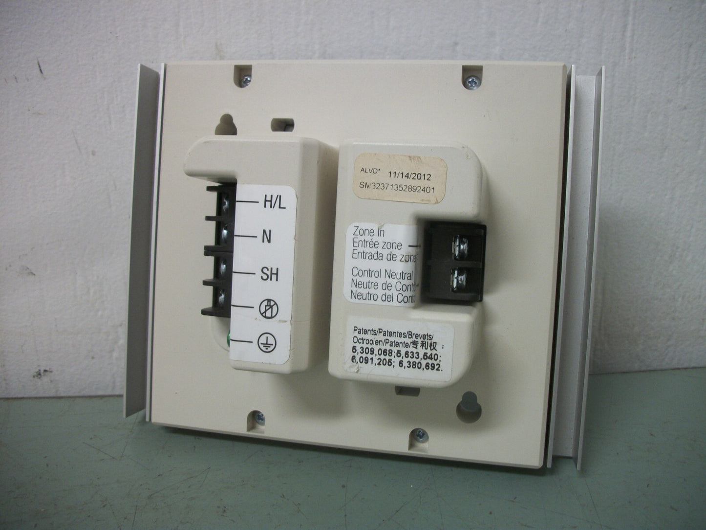 LUTRON GRAFIK EYE POWER MODULE PHPM-SW-DV-WH 120VOLT 16AMP