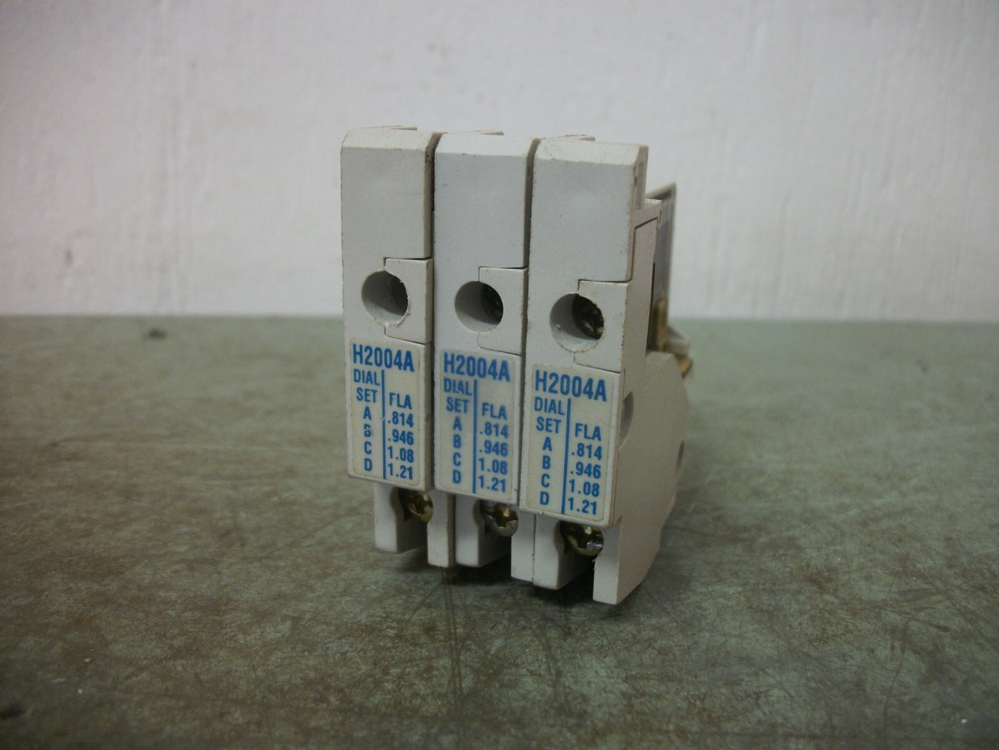 CUTLER-HAMMER LOT OF 3 FREEDOM SERIES OVERLOAD RELAY HEATERS H2004A