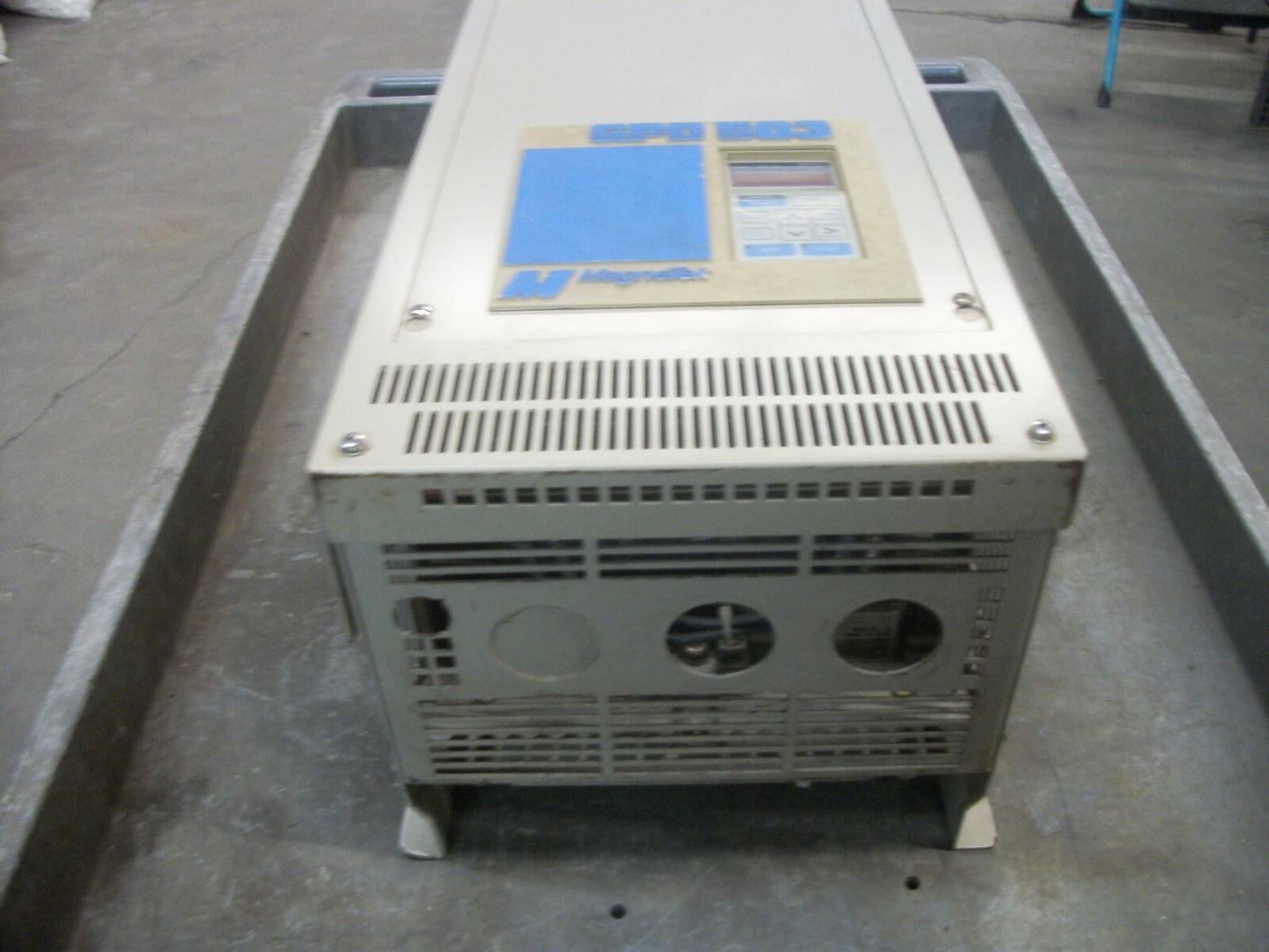 MAGNETEK GPD 503 25HP VARIABLE FREQUENCY AC DRIVE DS326 460VOLT 3PH 36AMP