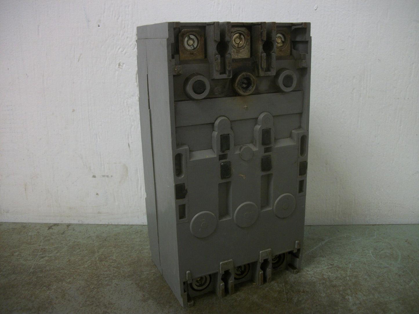 WESTINGHOUSE HKA CIRCUIT BREAKER HKA3225F 225AMP 600VOLT 3POLE W/100A TRIP