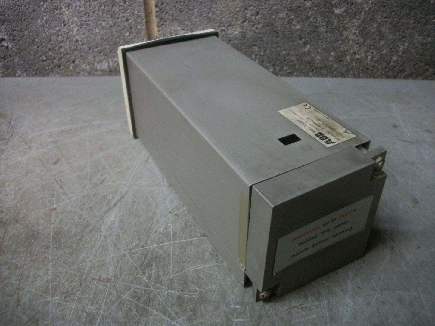 ABB COMMANDER 300 TEMPERATURE CONTROLLER C300/0010/STD