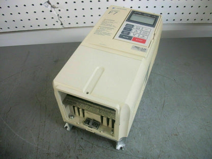 YASKAWA VARISPEED F7 1.6KVA AC DRIVE CIMR-F7U40P7 3PH 480VOLT 2.1AMP