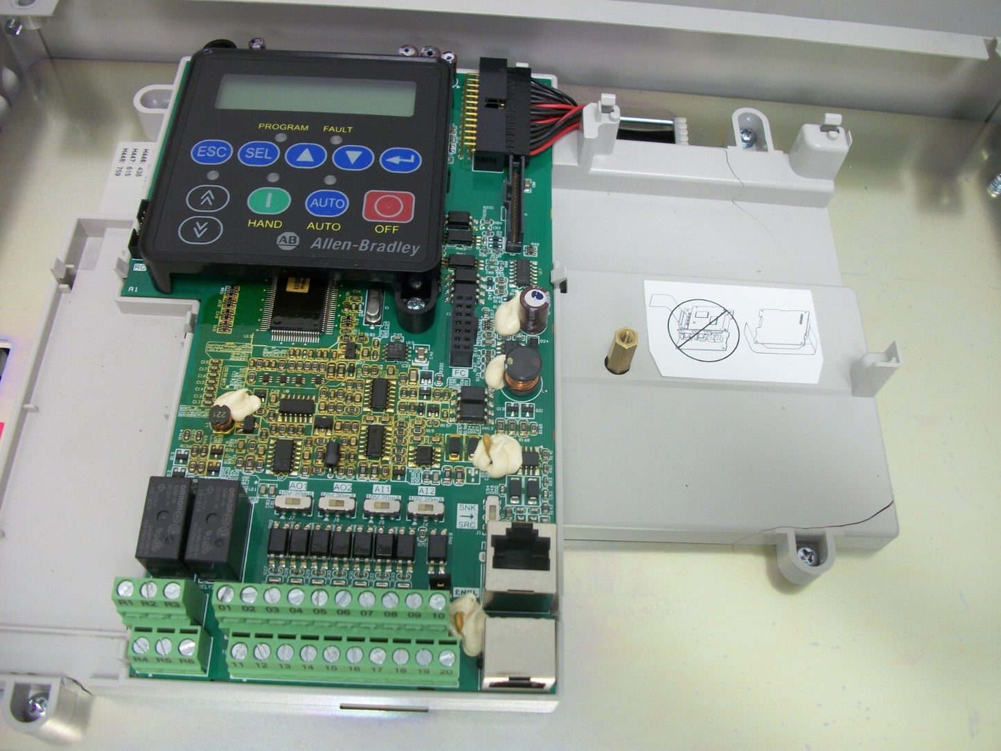 ALLEN-BRADLEY POWERFLEX 400 50HP AC DRIVE 22C-D072A103 3PH 460VOLT