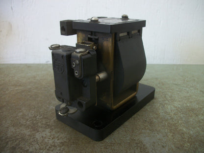 ALLEN-BRADLEY INSTANTANEOUS TRIP RELAY 809-A03E 4AMP 600VOLT