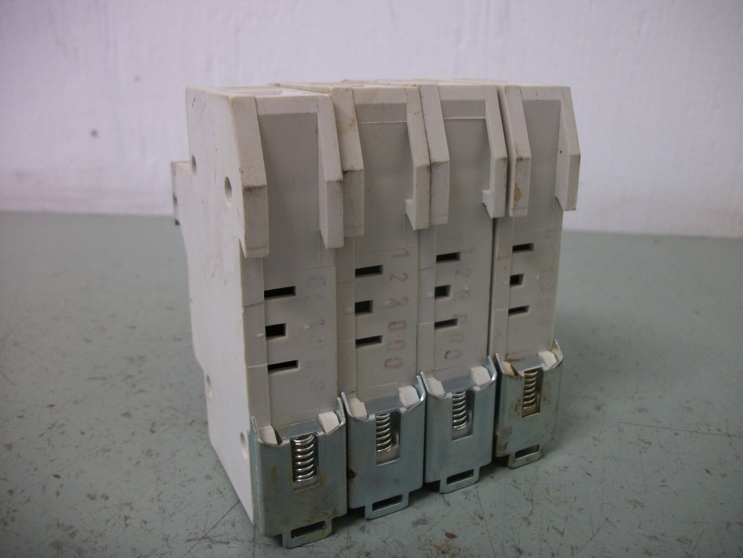 BUSSMANN LOT OF 4 10X38 FUSEHOLDERS CH101E 32AMP 600VOLT 1POLE