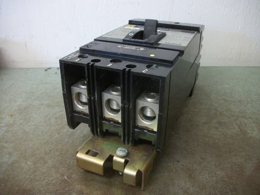 SQUARE D I-LINE KA CIRCUIT BREAKER KA36200 200AMP 600VOLT 3POLE GRAY