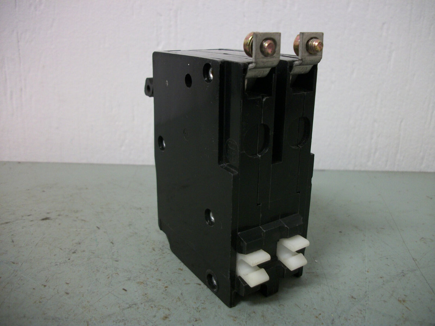 SQUARE D QOB CIRCUIT BREAKER QOB280 80AMP 240VOLT 2POLE OLD