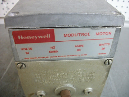 HONEYWELL MODUTROL MOTOR ACTUATOR M944A10103 24VOLT .88AMP 20WATT NOB