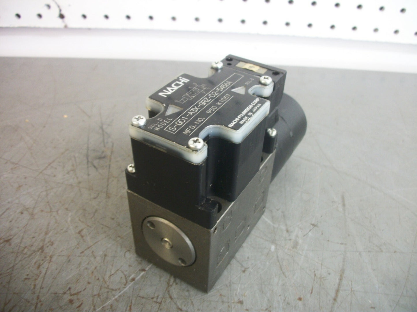 NACHI DIRECTIONAL CONTROL SOLENOID VALVE S-G01-A3X-GRZ-D2-5456A