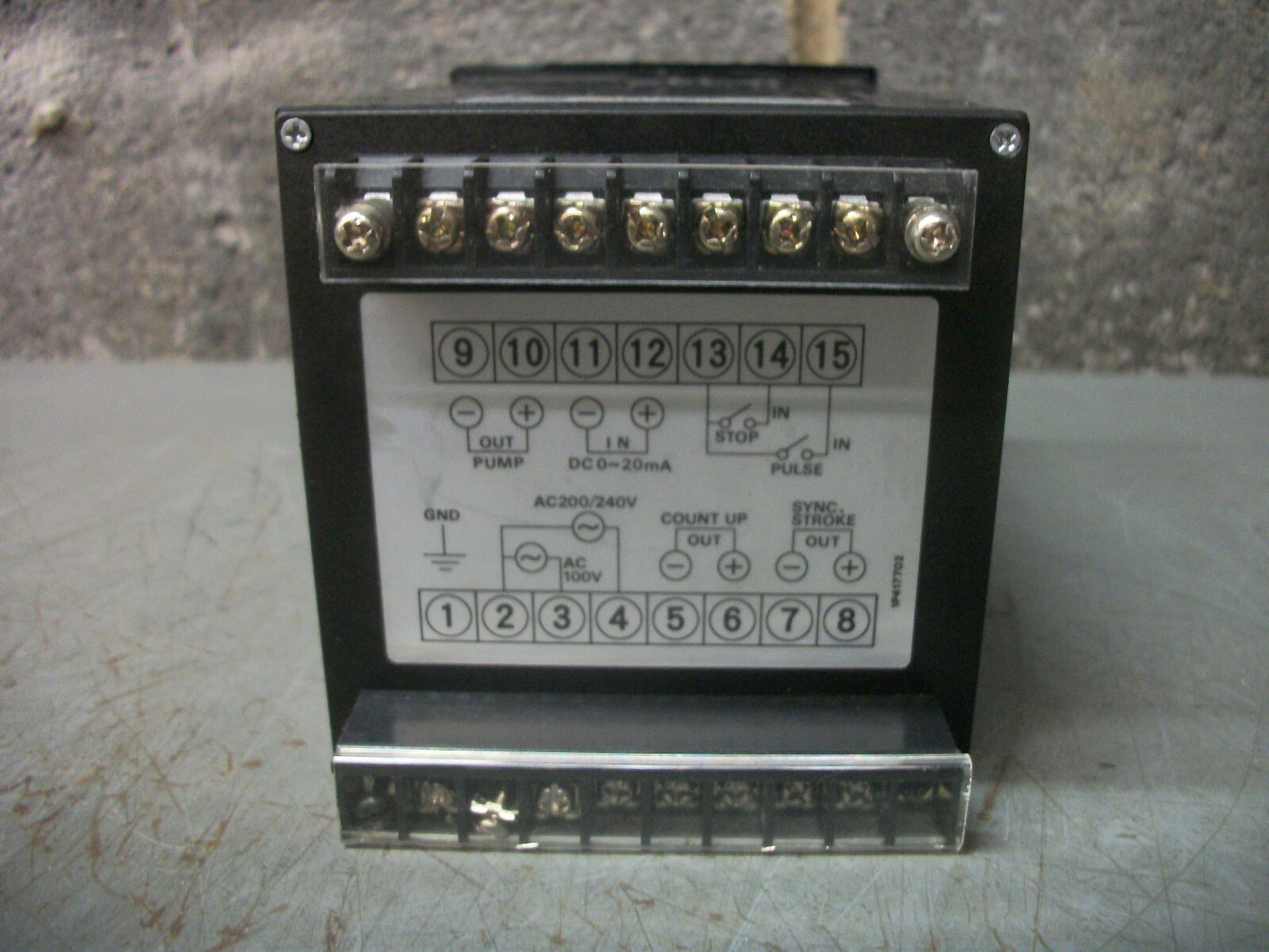 IWAKI EA-50 DIGITAL EH PUMP CONTROLLER EA-50P 100-240VOLT