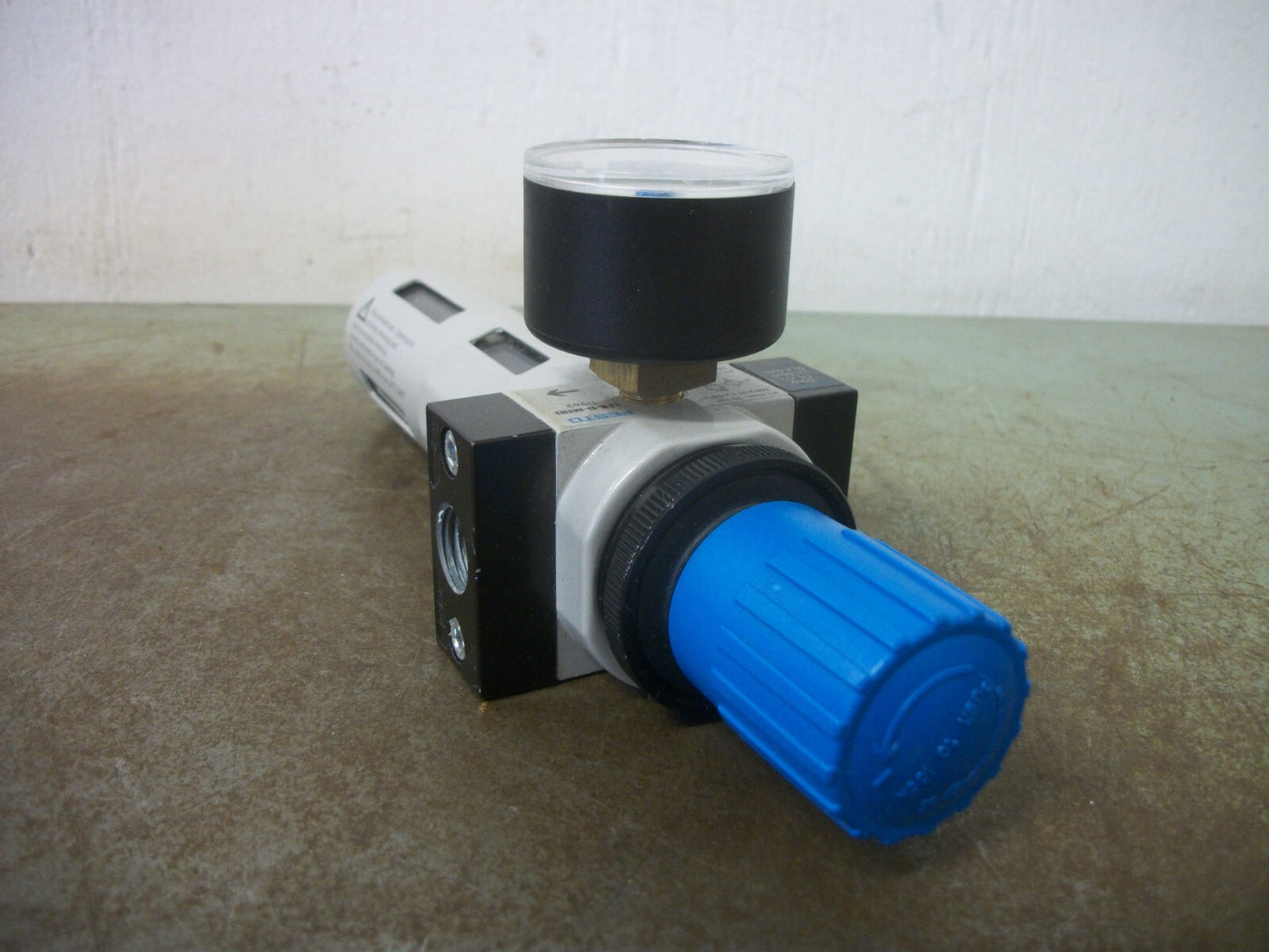 FESTO MINI PNEUMATIC REGULATOR/FILTER LFR-D-MINI 240PSI 1.6MPa 16BAR