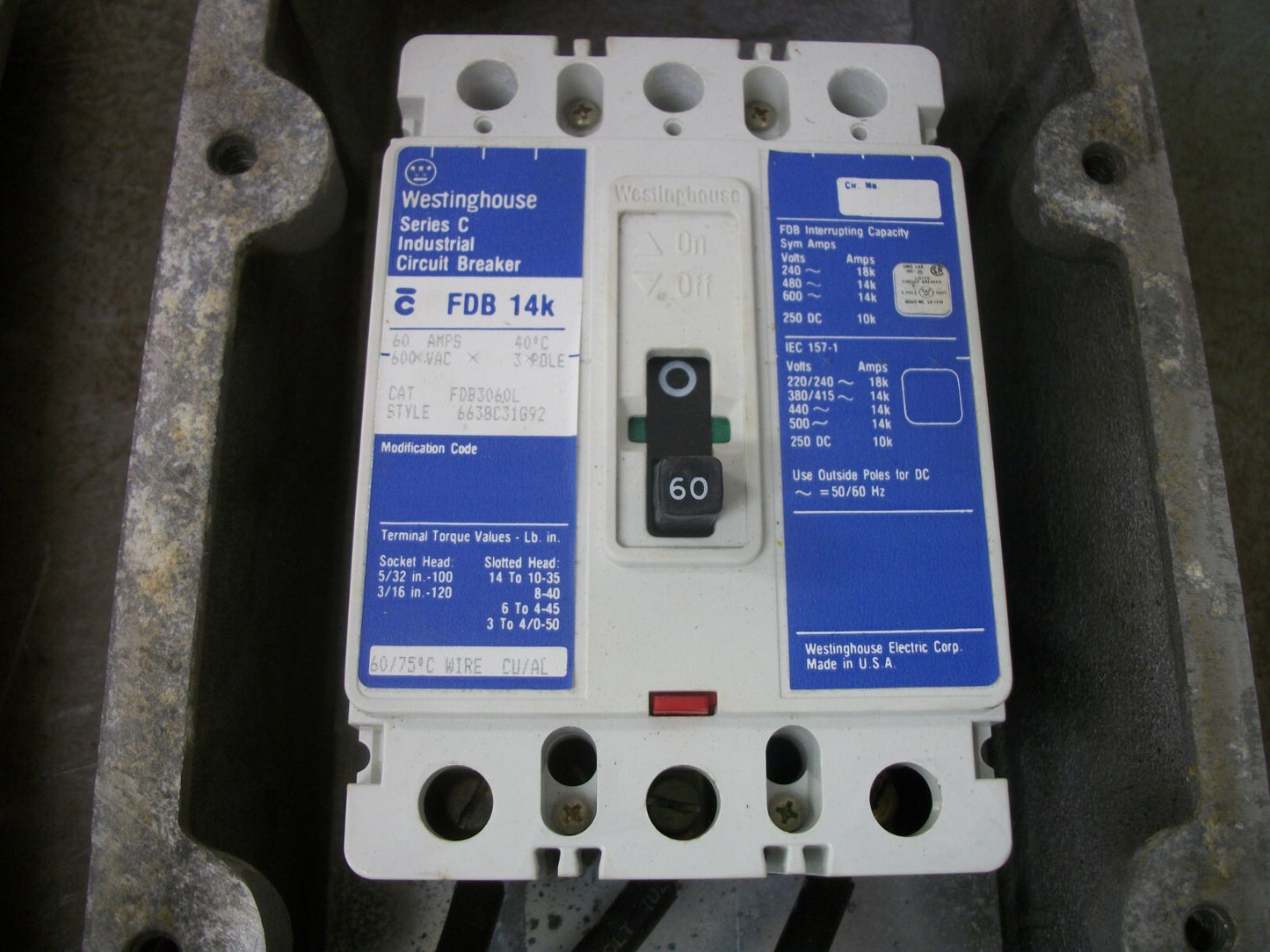 CROUSE-HINDS INTERLOCKED ARKTITE RECEPTACLE AND BREAKER ASSEMBLY DBR56742 WT60-3