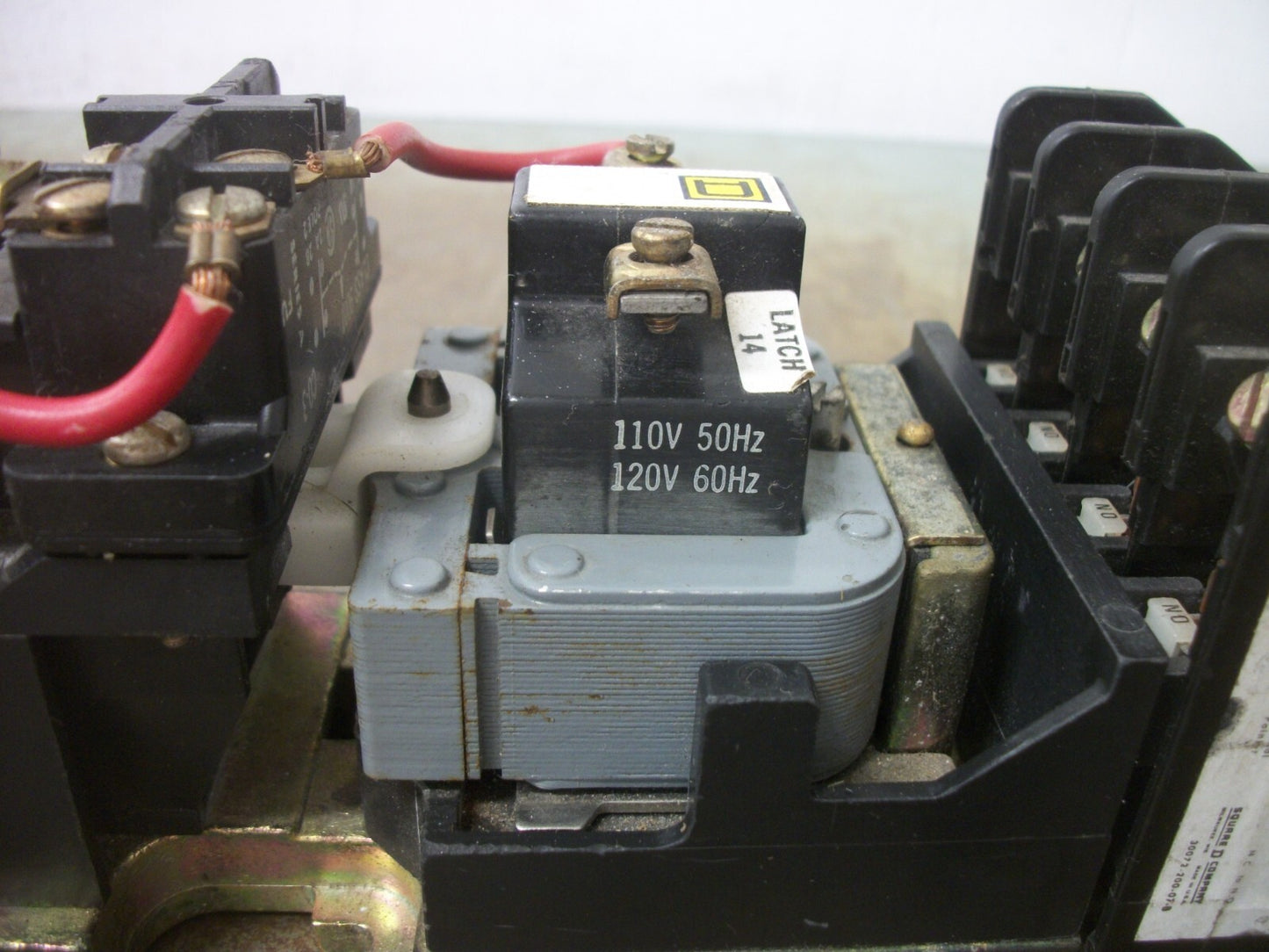 SQUARE D 20AMP 4POLE LIGHTING CONTACTOR 8903LX040 120VCOIL