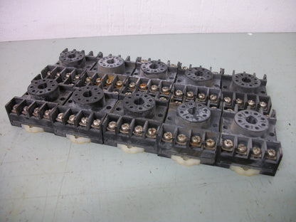 ALLEN-BRADLEY LOT OF 10 8-PIN RELAY SOCKET BASES 700-HN125 10AMP 300VOLT