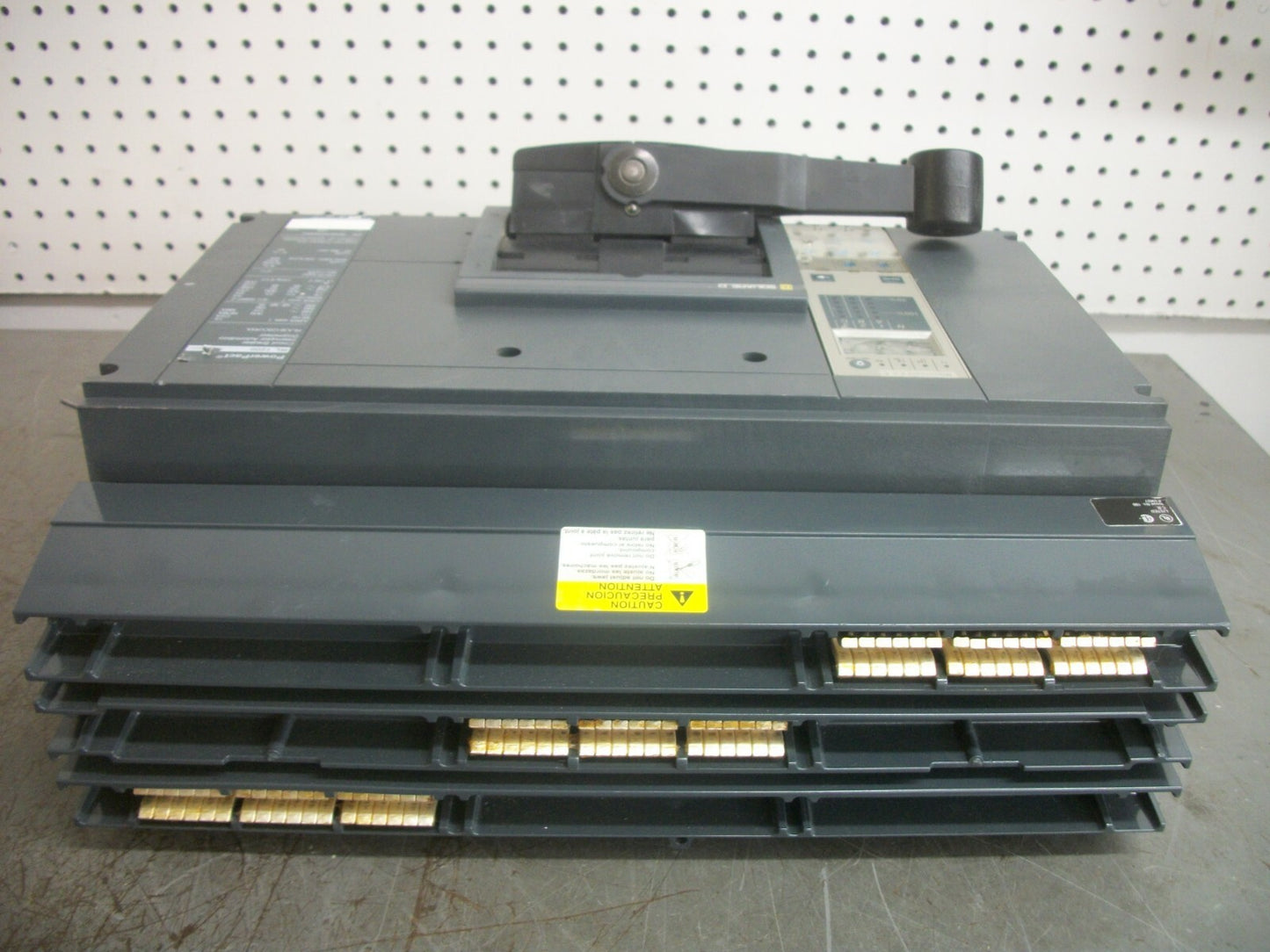 SQUARE D POWERPACT RL CIRCUIT BREAKER RLA361200CU44A 1200AMP 600VOLT 3POLE