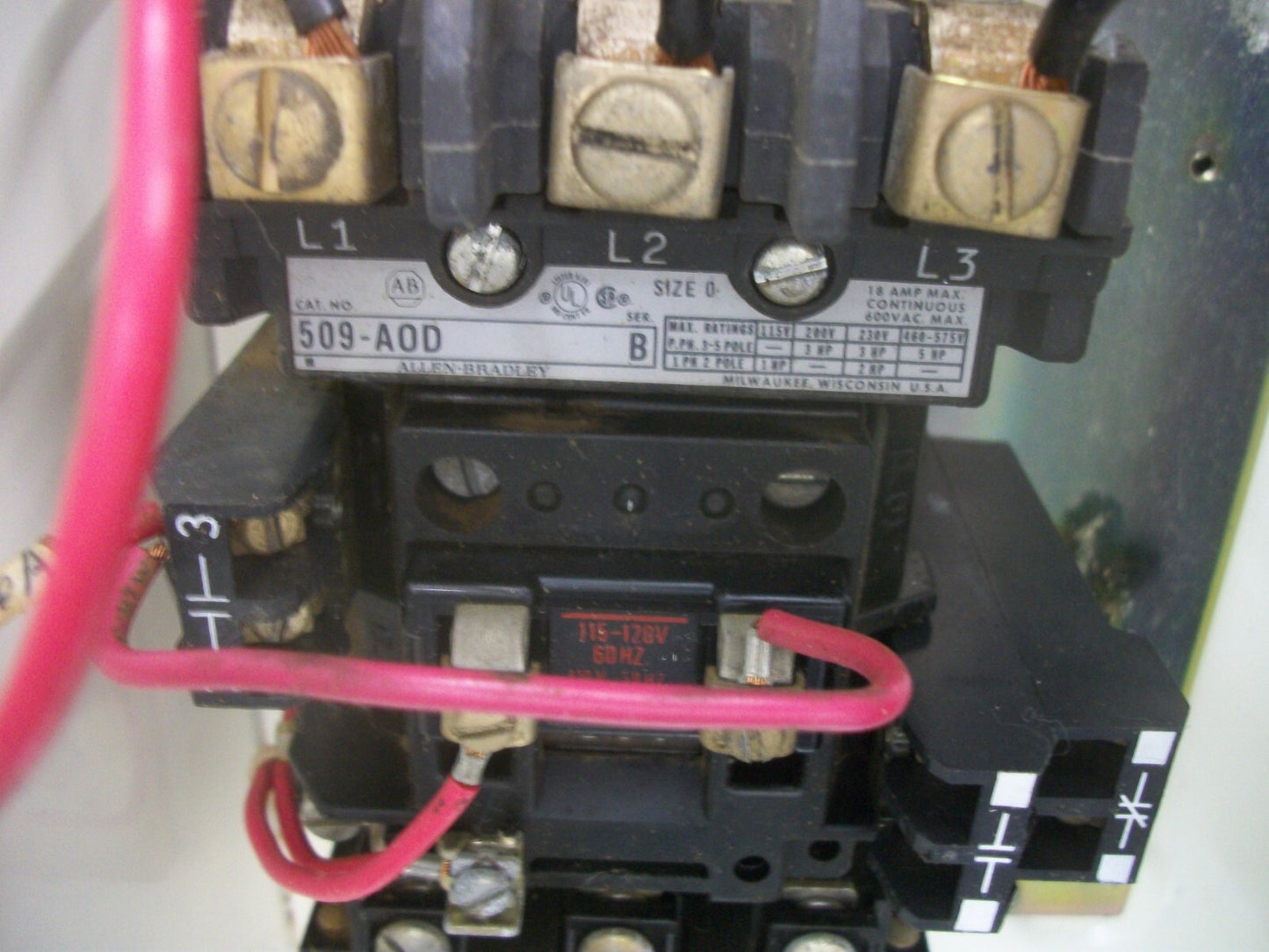 ALLEN-BRADLEY STARTER COMBO SIZE 0 TYPE 1 509-AOD 120VCOIL 30AMP FUSIBLE