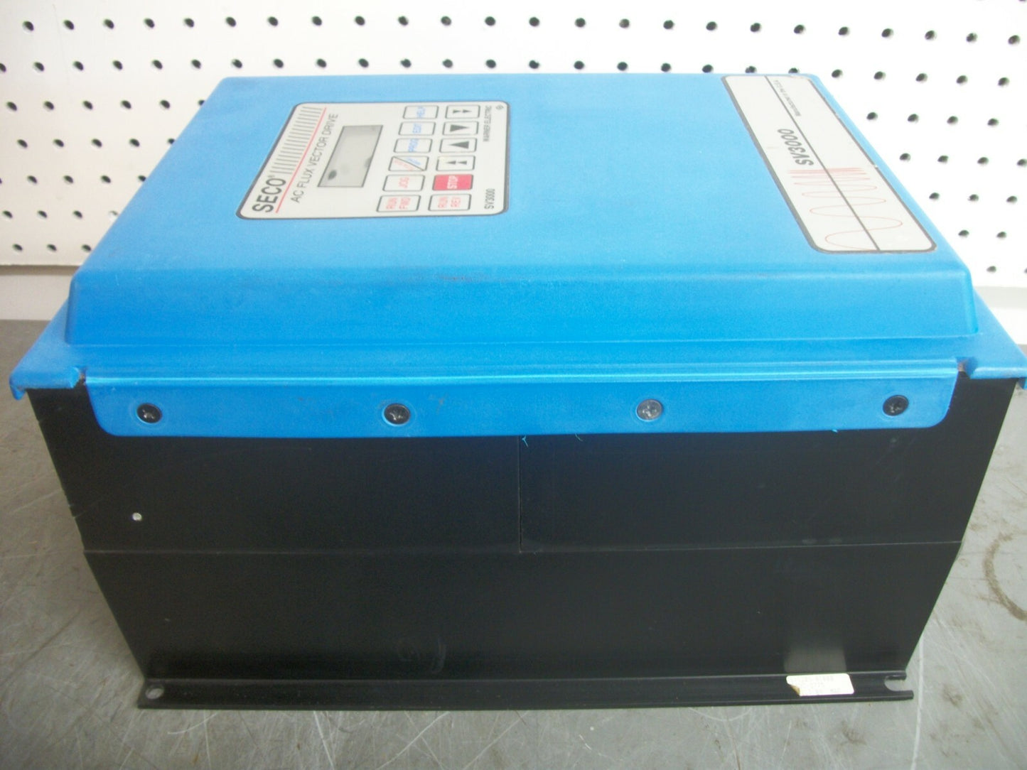 WARNER SV3000 5HP AC FLUX VECTOR DRIVE SV3205-01000 230VOLT 19AMP 5.6KVA