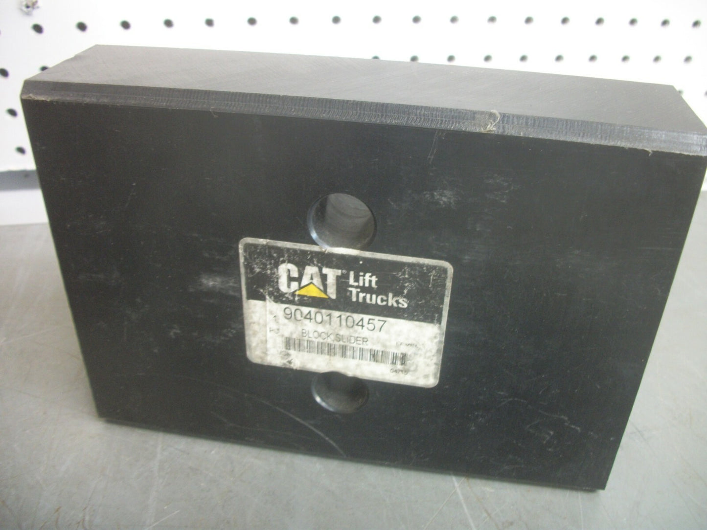 CAT SLIDER BLOCK 9040110457 NEW