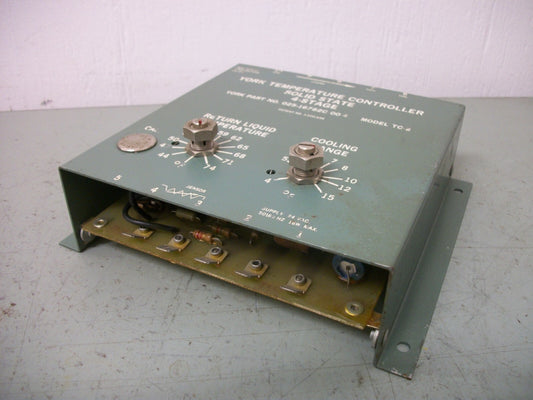 YORK TC-2 SOLID STATE 4-STAGE TEMPURATURE CONTROLLER 025-16782C-004