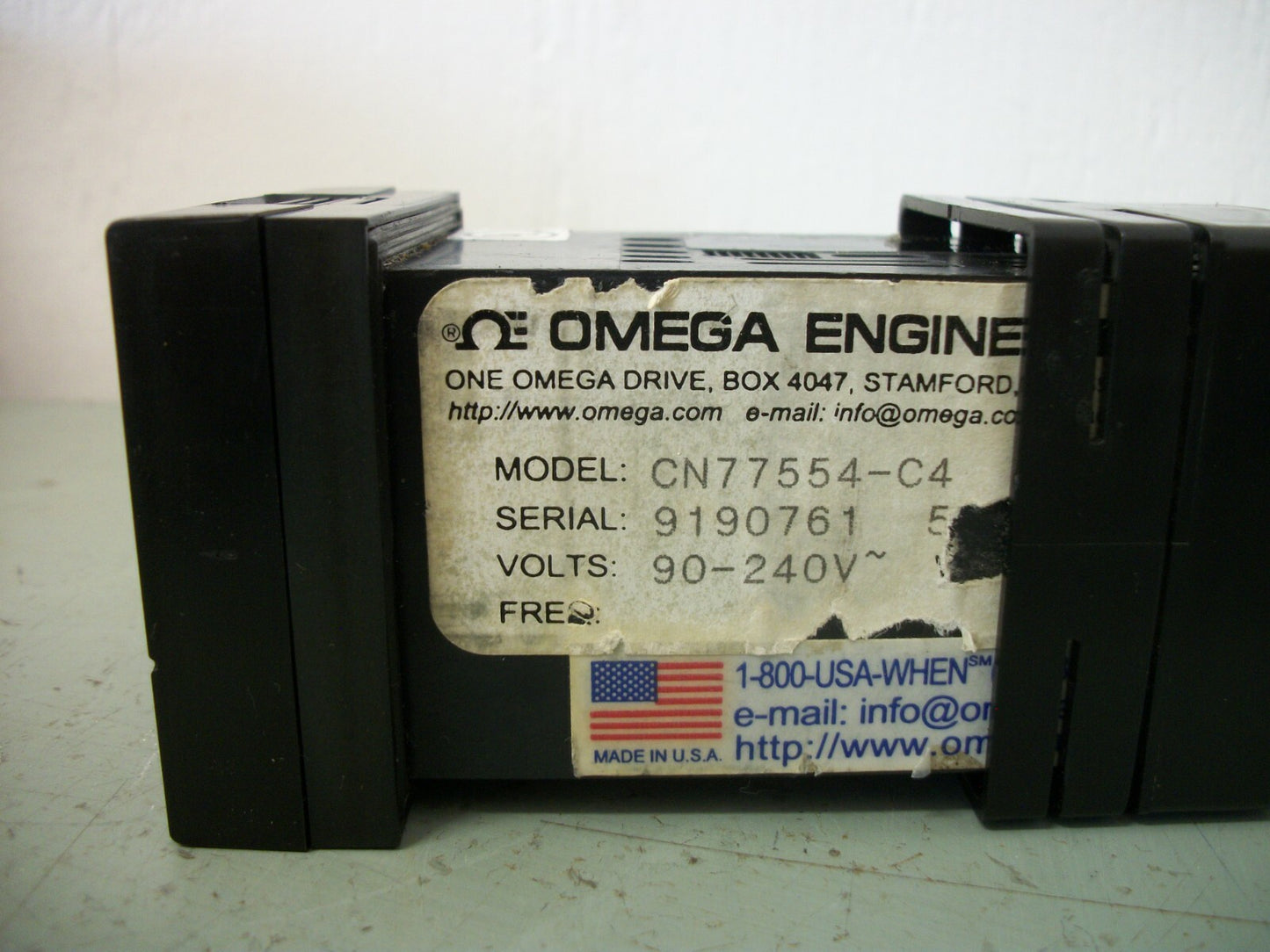 OMEGA MICROMEGA TEMPERATURE CONTROLLER CN77554-C4