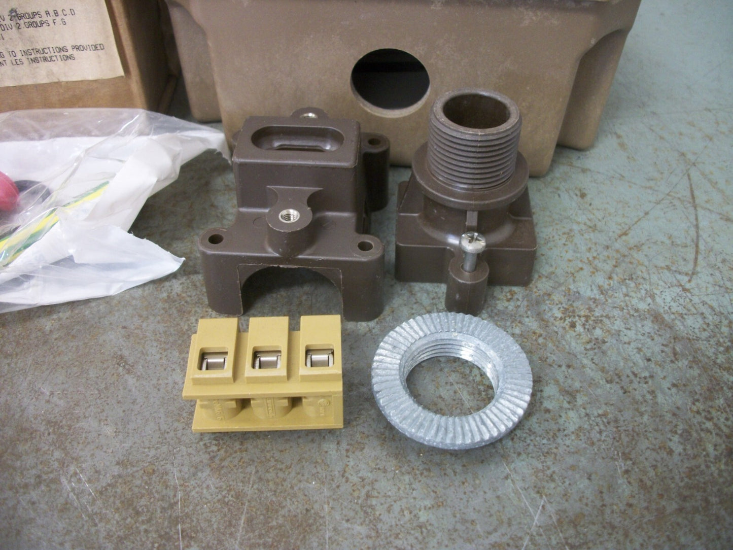 RAYCHEM POLYMATRIX JUNCTION BOX PMJ-1 NIB