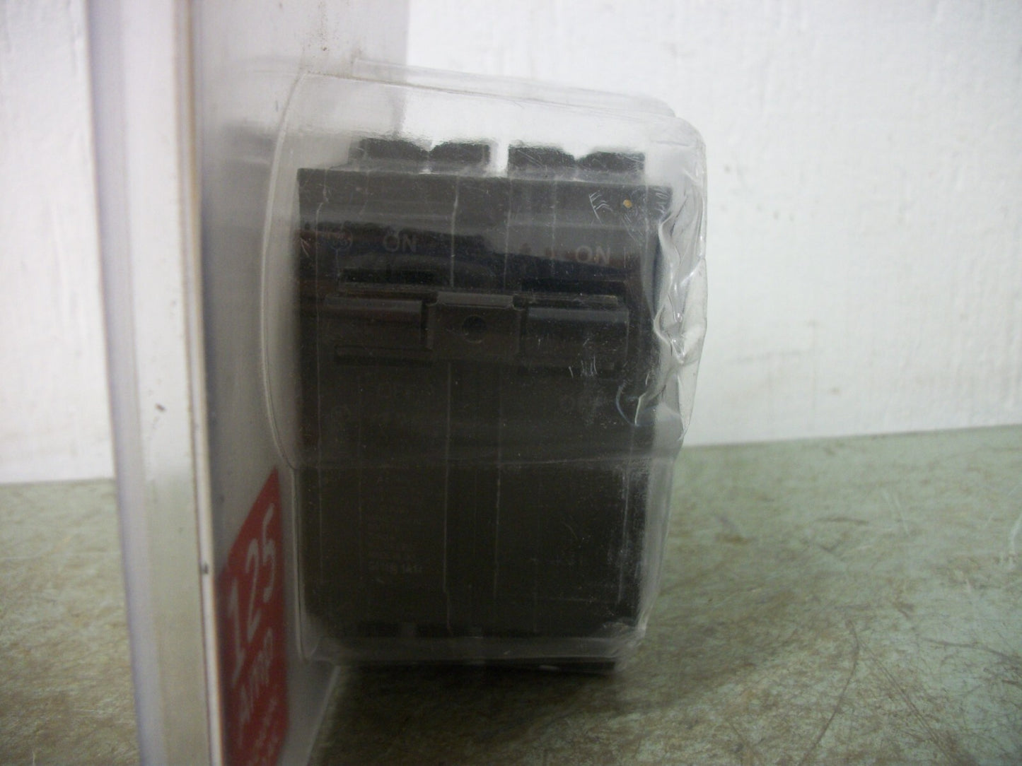 GE THQL CIRCUIT BREAKER THQL21125P 125AMP 240VOLT 2POLE NEW