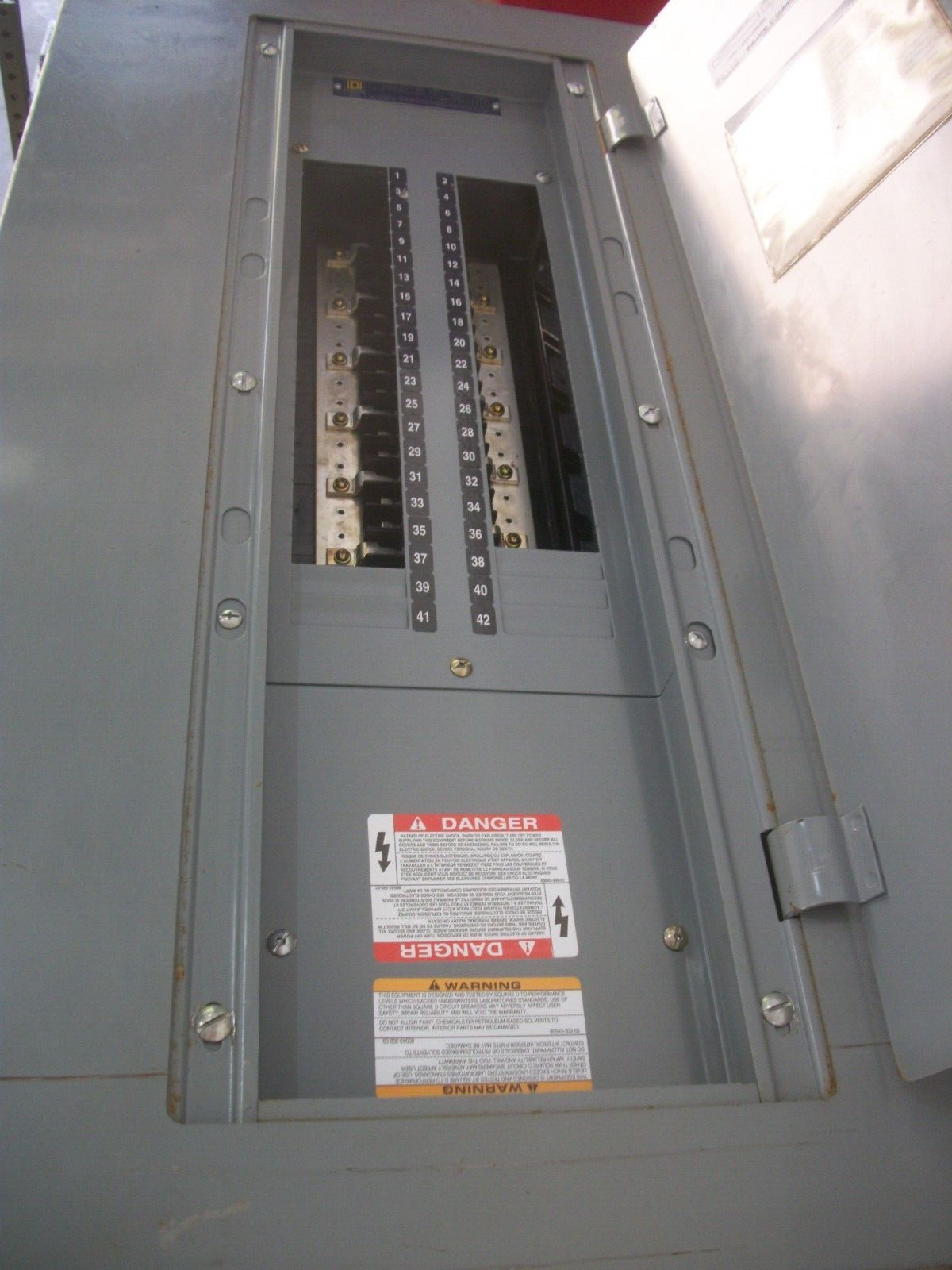 SQUARE D NQOD LOAD CENTER PANELBOARD NQOD442L225 225AMP 208Y/120/240VOLT 3PH