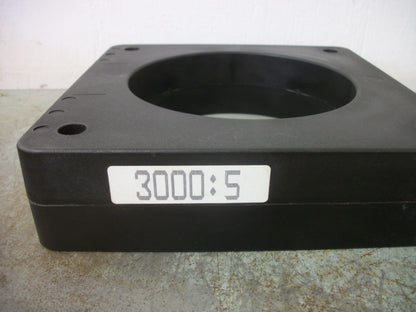 SQUARE D 3000:5 RATIO CURRENT TRANSFORMER 120R-302 NOB