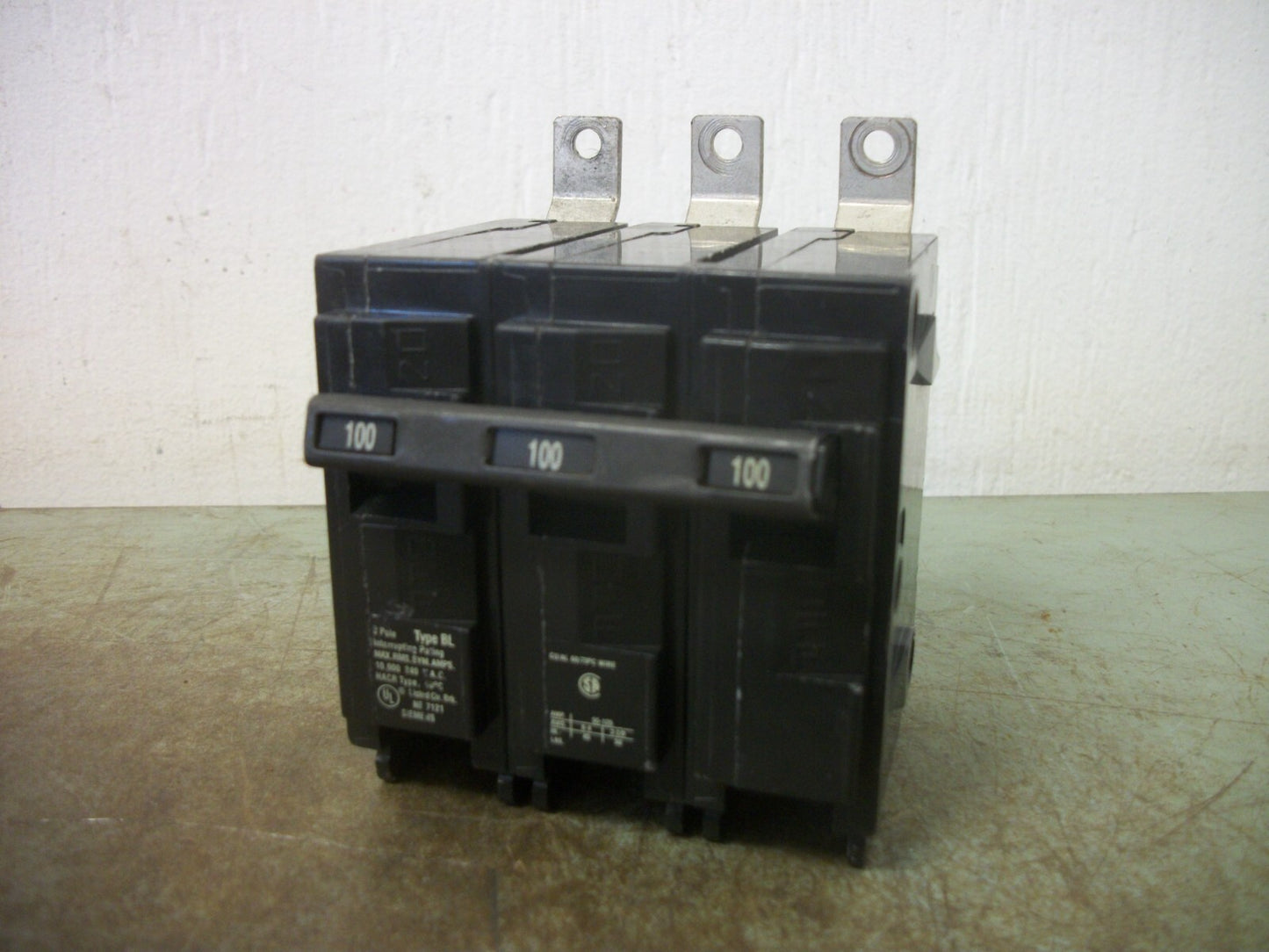 SIEMENS BL CIRCUIT BREAKER B3100 100AMP 240VOLT 3POLE