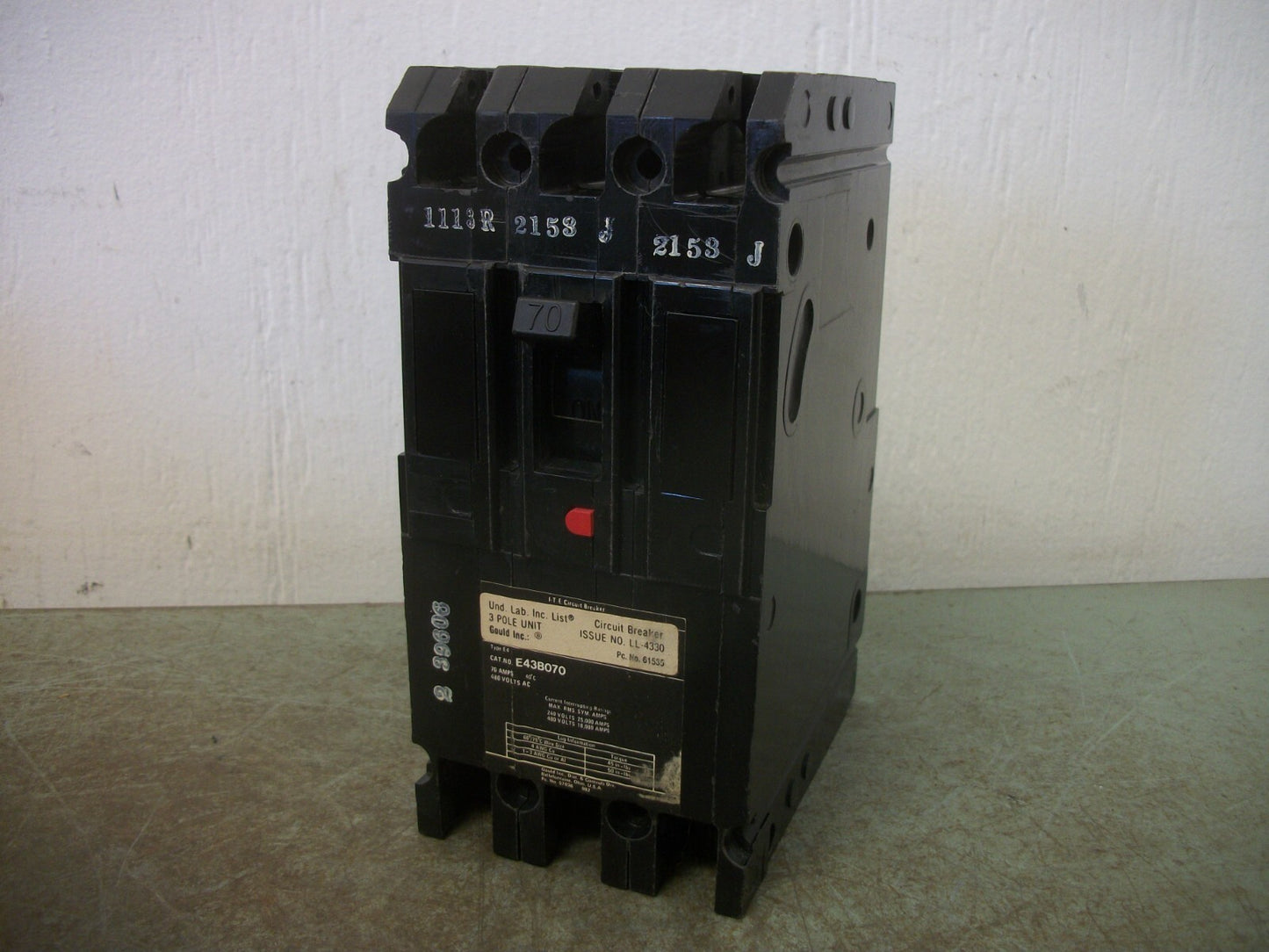 SIEMENS ITE E4 CIRCUIT BREAKER E43B070 70AMP 480VOLT 3POLE