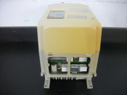YASKAWA 10HP VARIABLE FREQUENCY DRIVE CIMR-VGV47P5 460VOLT 3PH 10KVA