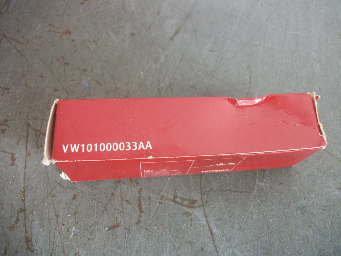 LINDE LOT OF 4 SPARK PLUGS VW101000033AA NIB