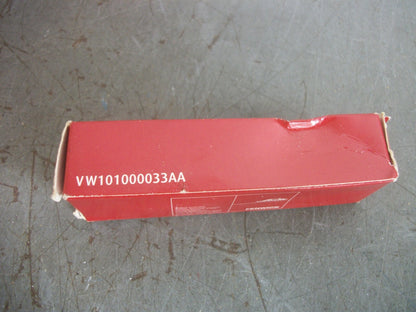 LINDE LOT OF 4 SPARK PLUGS VW101000033AA NIB